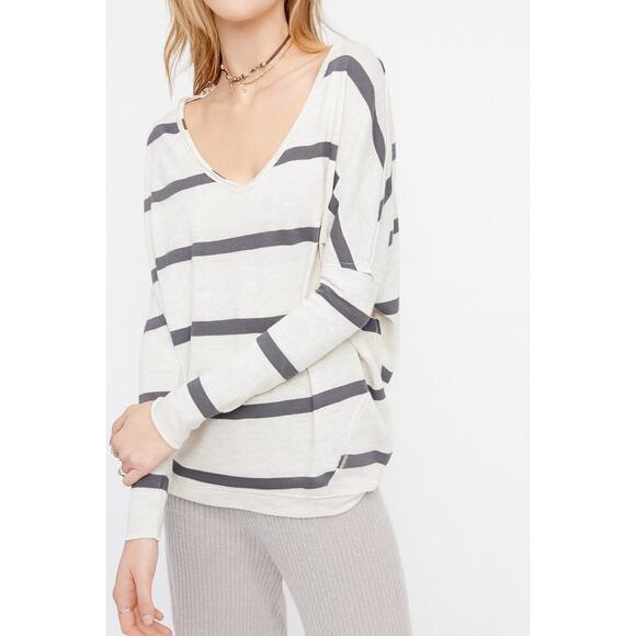 We The Free Upstate Stripe Oversized V-Neck Tee Gray Small Long Sleeve - Picture 1 of 7